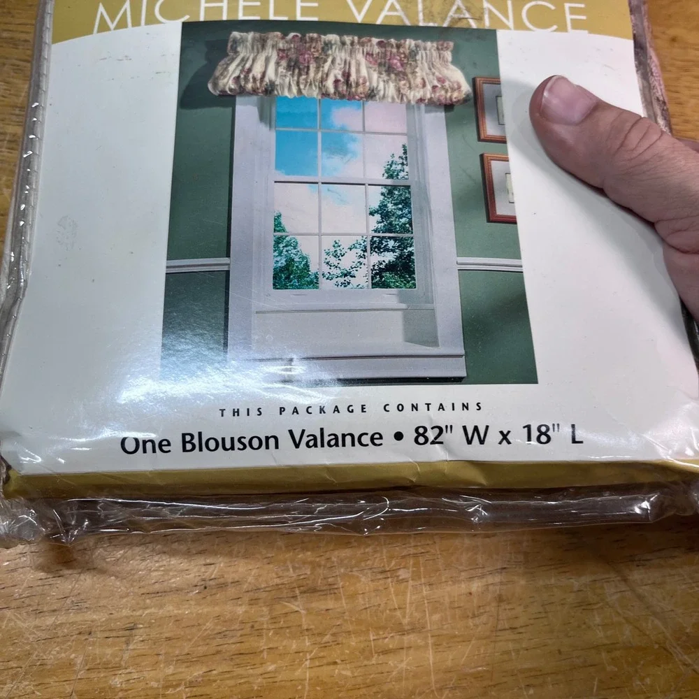 New Traditions Michele Blouson Valance Floral Multi 82x18 Vtg Sears NIP